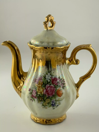 Beautifully Gilded Delicate Floral Motif Teaset Teapot Sugar Creamer