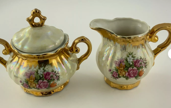 Beautifully Gilded Delicate Floral Motif Teaset Teapot Sugar Creamer