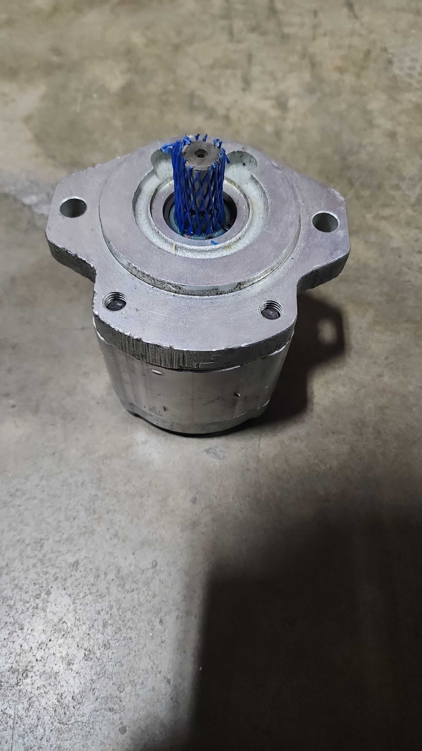 Rexroth 9510290024 Gear Pump AZ-P-F-12-011-RQR12MB