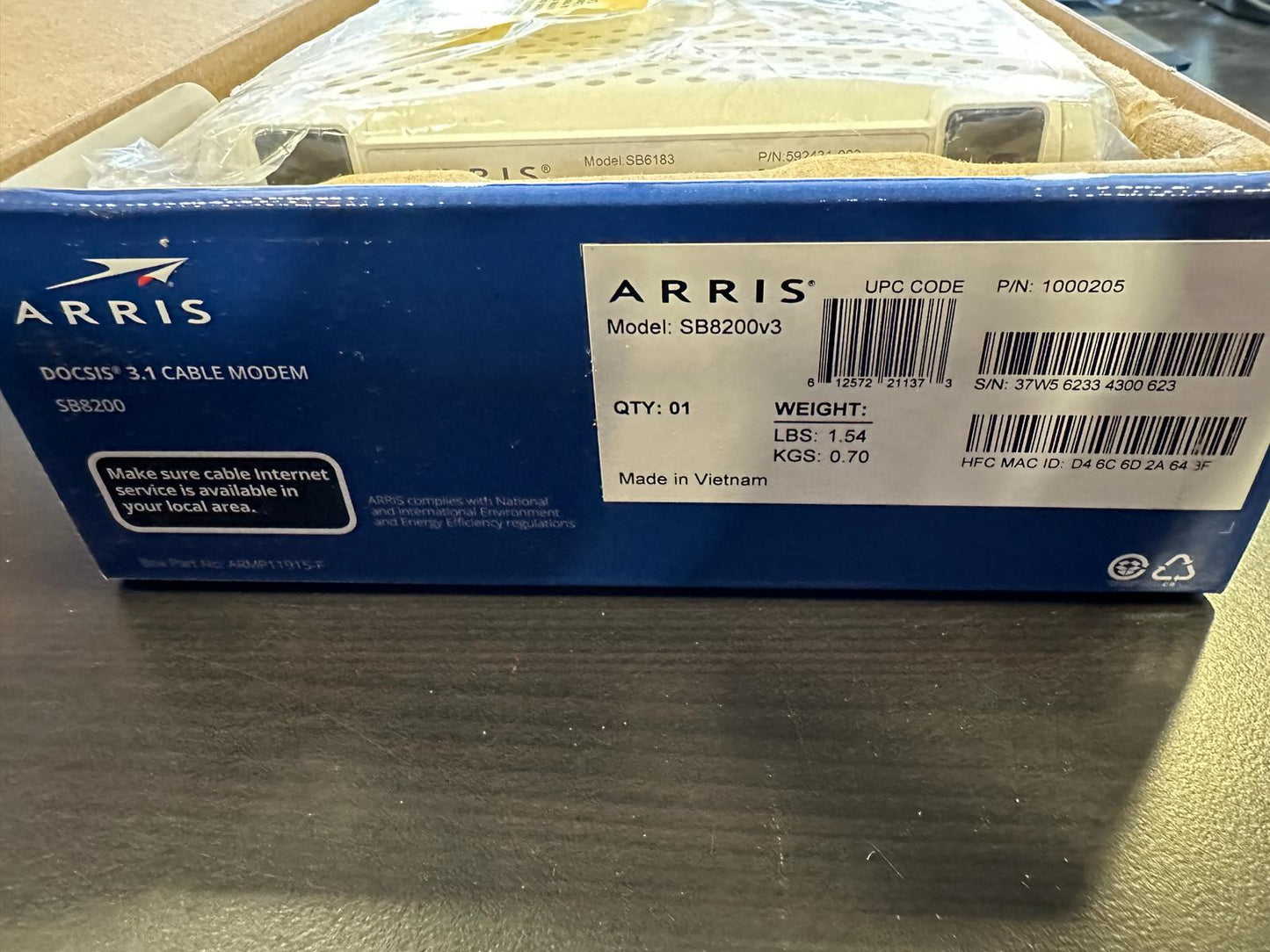 ARRIS Surfboard SB8200 DOCSIS 3.1 Cable Modem, 1000205 Open Box