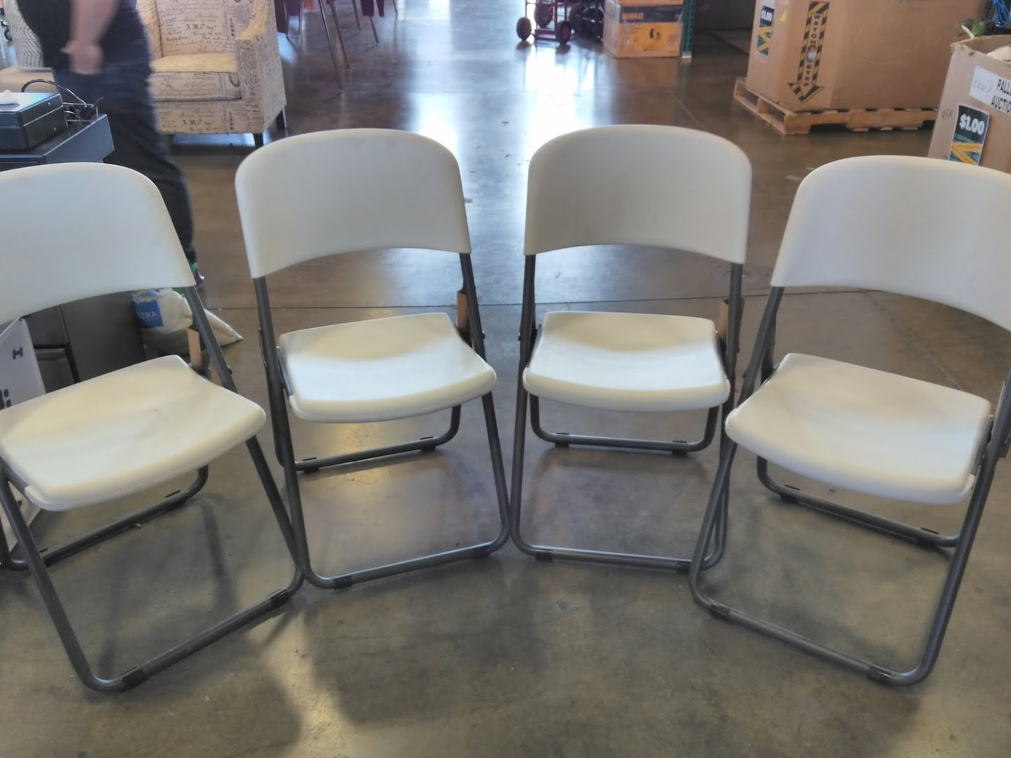 Deluxe Plastic Folding Chair - White (Set of 4)