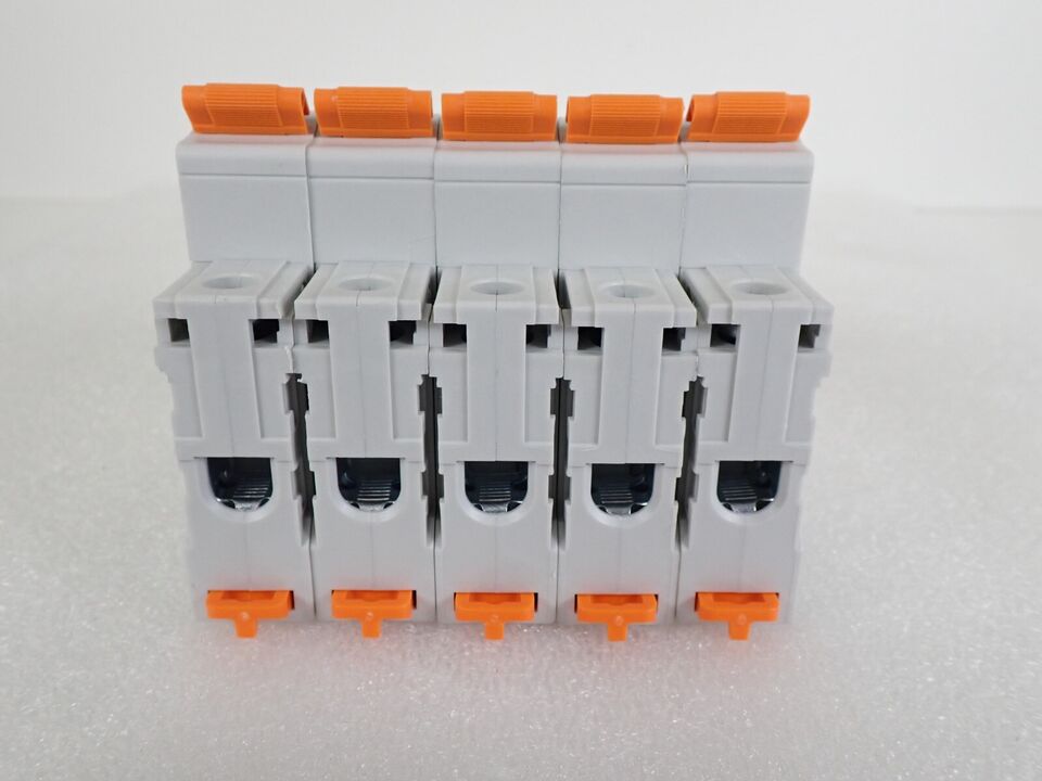 Lot Of 5: Phoenix Contact TMC 71C 30A Thermal Magnetic Circuit Breaker 1019987